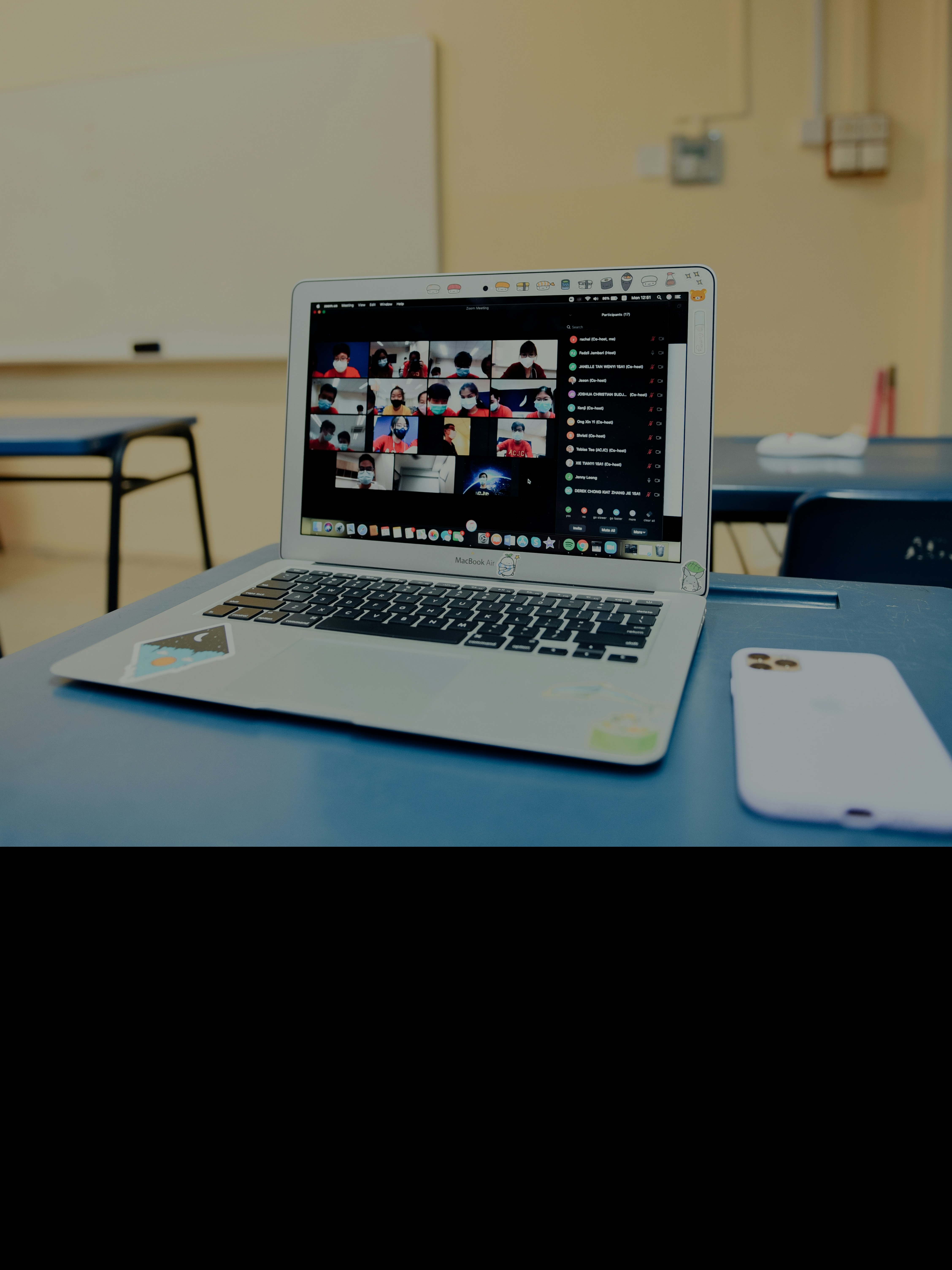 How To Stay Focused In Online Classes