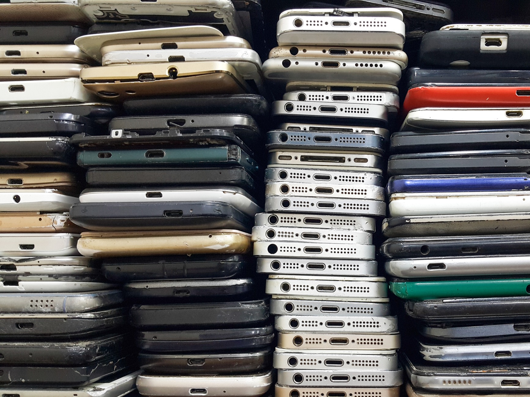The environmental cost of upgrading your device