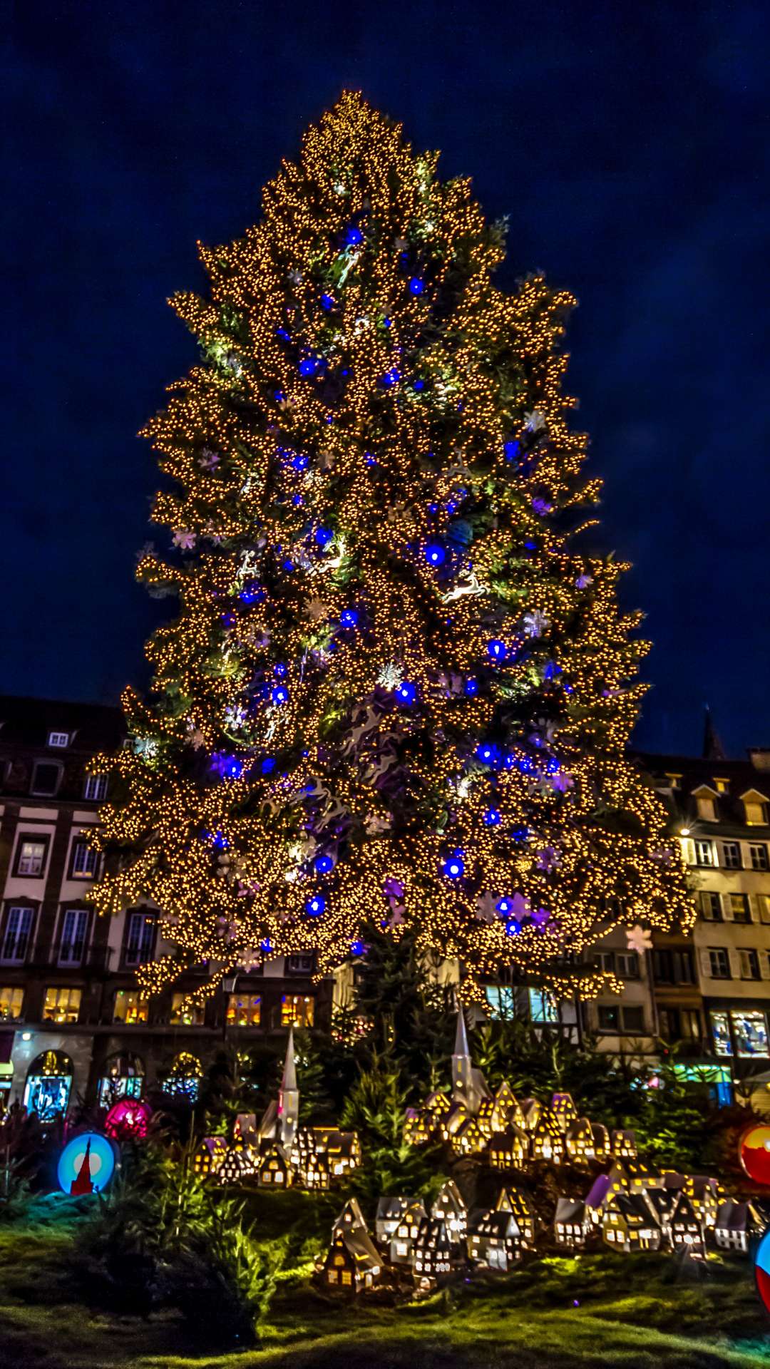 Best Christmas Towns In Colorado