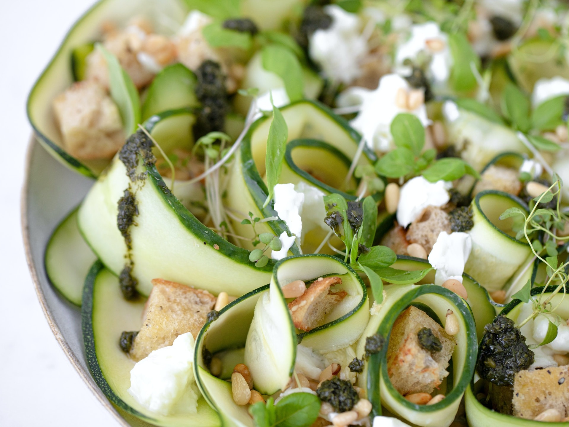 How to Make Healthy AirFryer Zucchini Chips