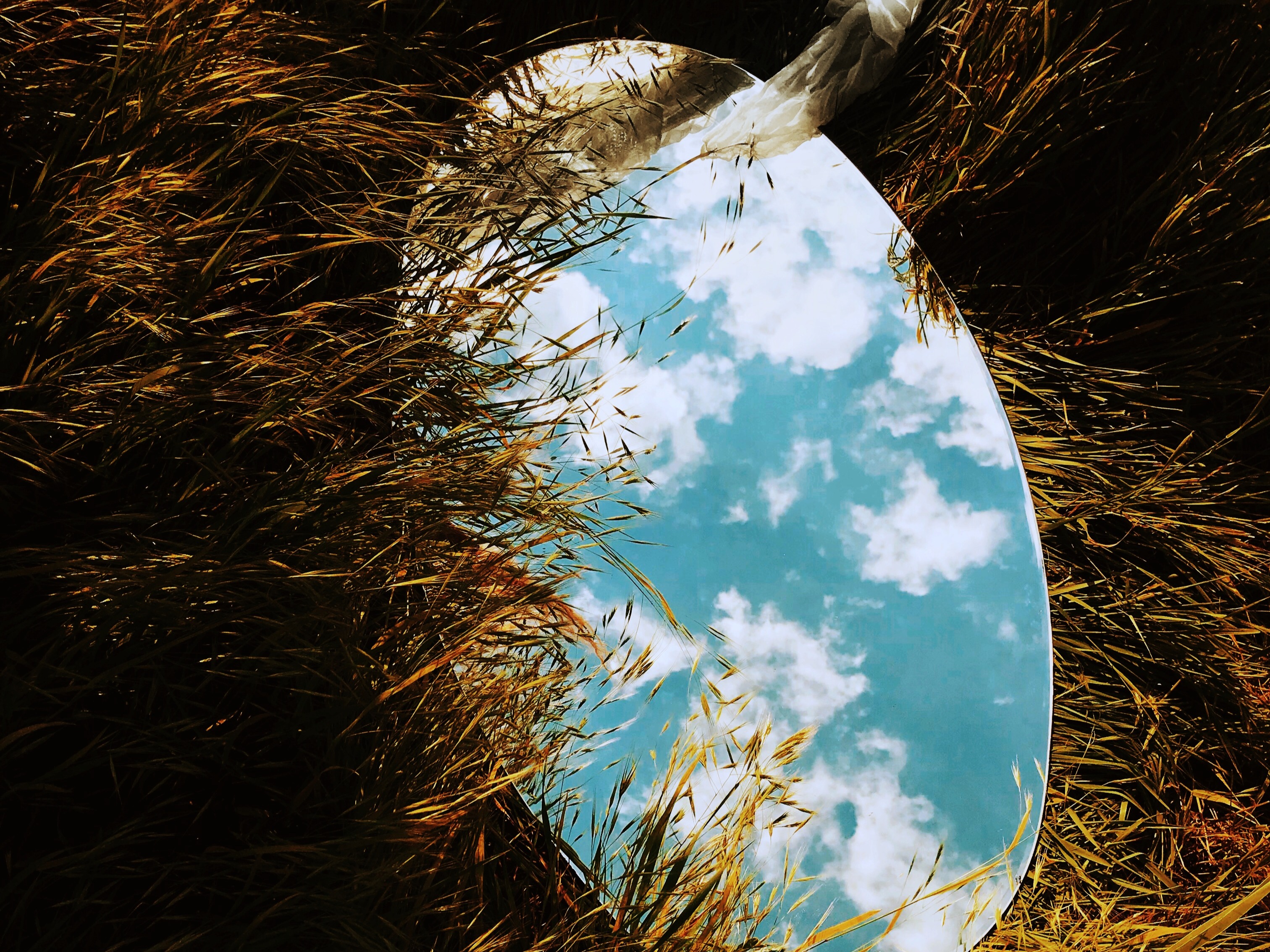 4 Reasons for Why Is It Bad to Look at The Mirror at Night